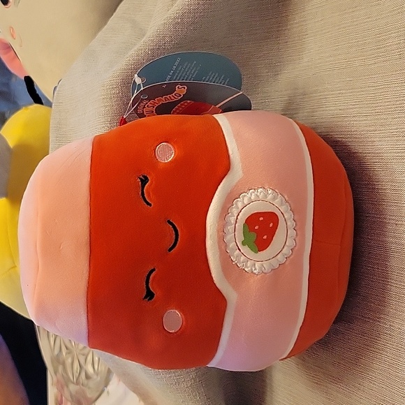 Squishmallows Other - Janna Strawberry Jam